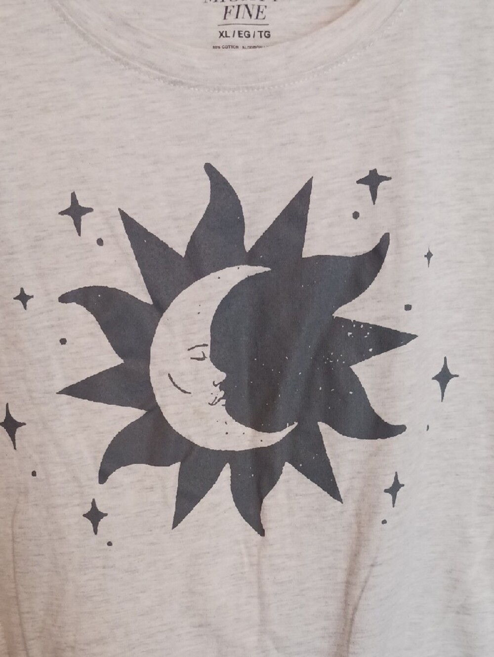 Mighty Fine 🌜Light Gray Tee with Black Sun & Moon Celestial Graphic Design XL🌜